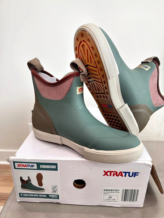 Xtratuf Shoes - Xtratuf Women's 6" Ankle Deck Boot Vintage Green & Pink US 6M